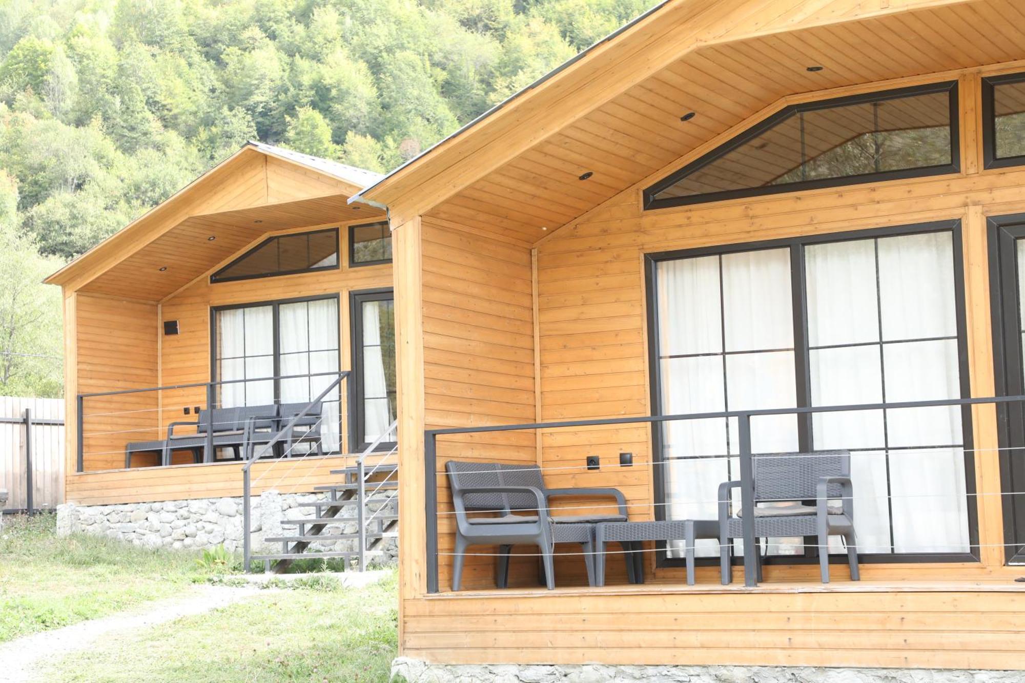 Mestia Villas Esterno foto