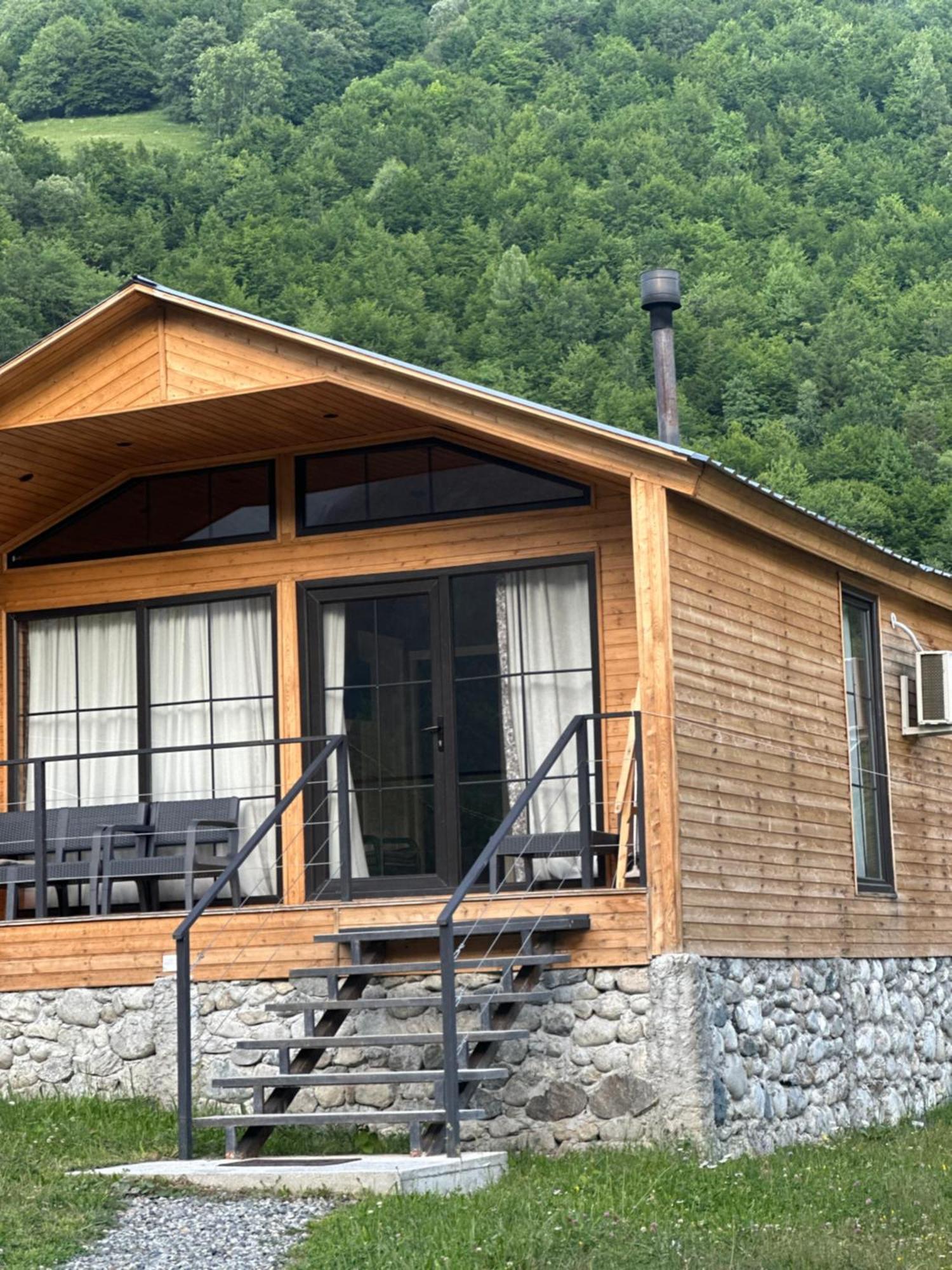 Mestia Villas Esterno foto