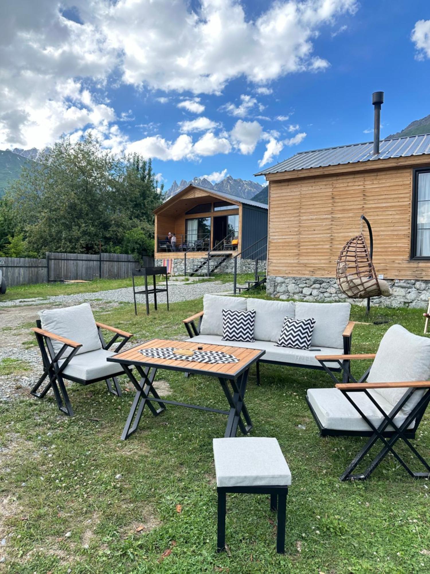 Mestia Villas Esterno foto